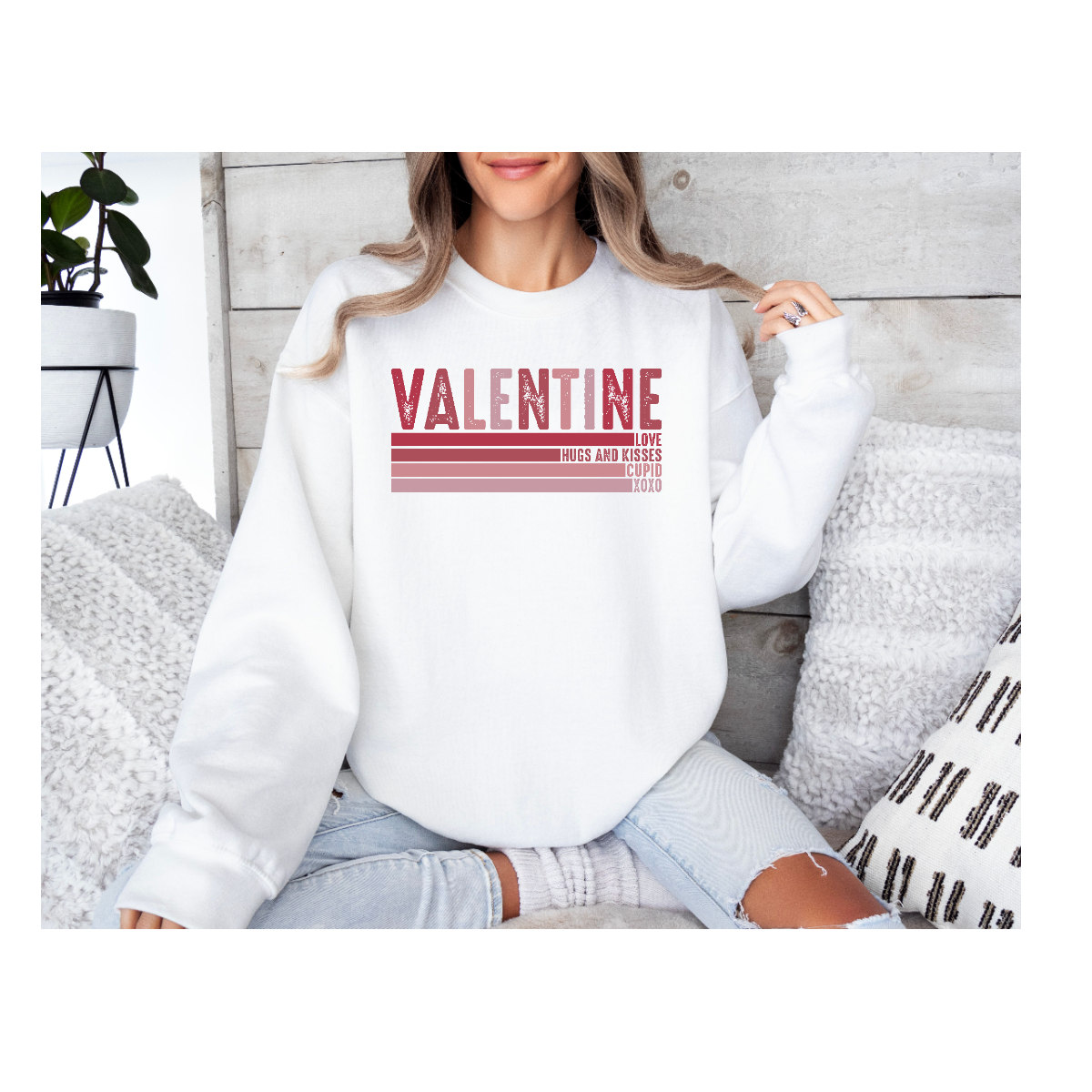 Women's Print Valentine's Day Sweatshirt, Valentie's Gift, Valentine's Outfit